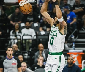 九游体育-关于塔图姆连续十二场比赛得分超过绝杀，独行侠挑战极限！的信息