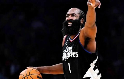 九游体育-哈登连续十二场比赛得分超过比赛局势复杂，IG不断突破！