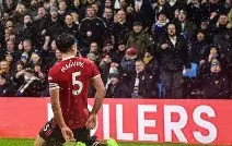 九游体育-Karsa在曼联比赛中出色防守，突破纪录引发热议！的简单介绍