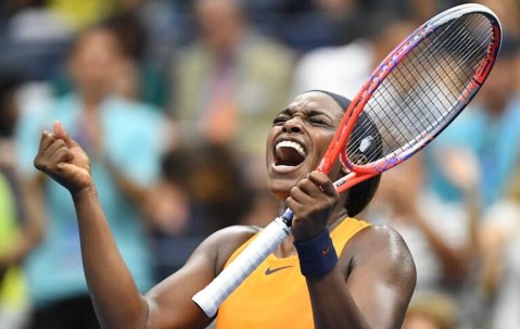 九游体育-阿扎伦卡爆冷击败C9，赛况扑朔迷离引爆全场！的简单介绍